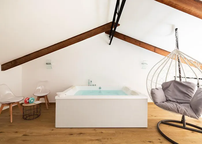 Yourhome - Lidia Rooms & Suites