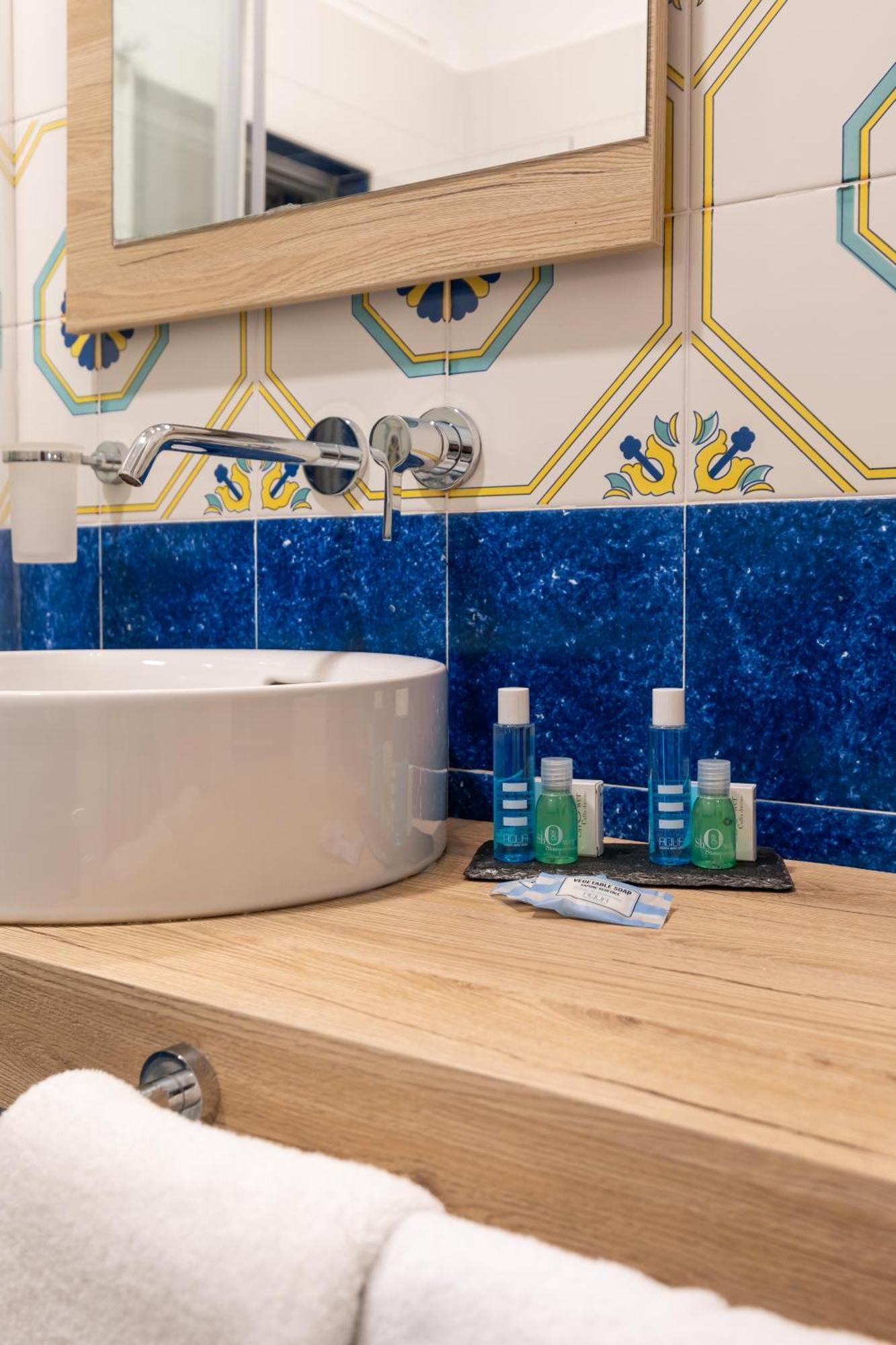 Yourhome - Lidia & Guest house