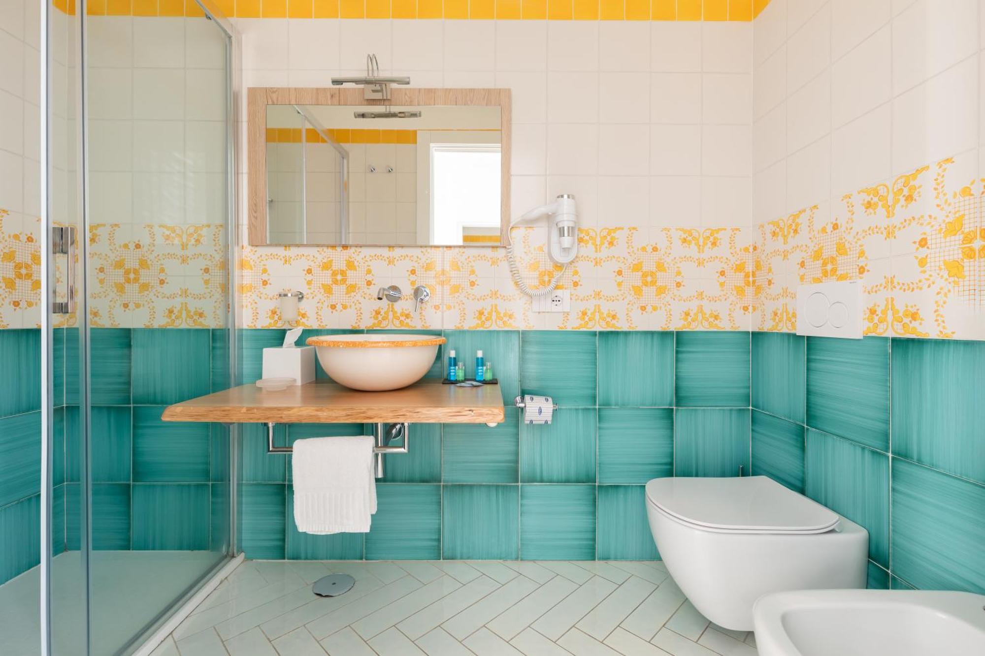 Yourhome - Lidia &